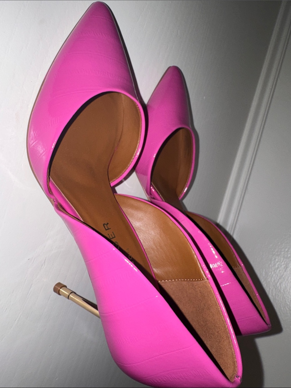 Kurt Geiger Hot Pink Patent Pointed D'Orsay Pumps - Picture 4 of 13